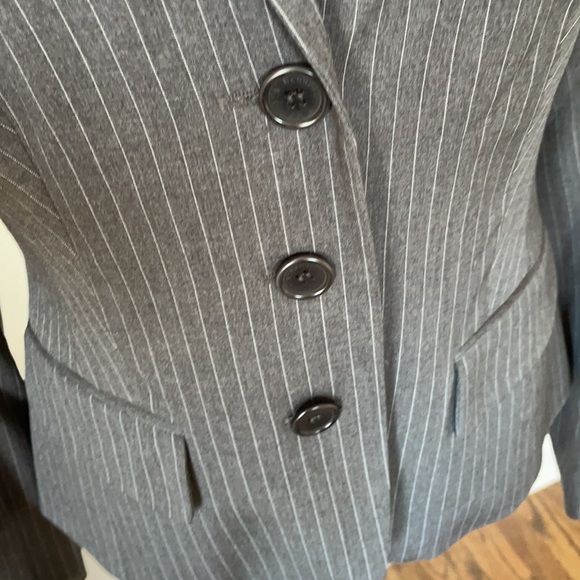 L.K.Bennett blazer - Picture 7 of 8